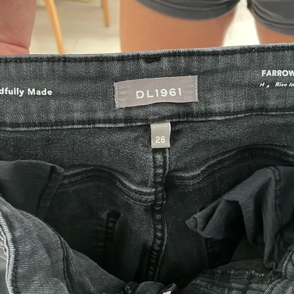 DL1961 JEANS - Picture 3 of 4